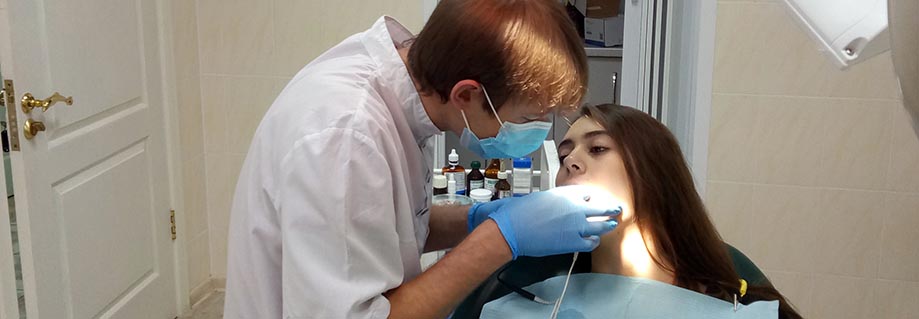 лікування зубів Оболонь
